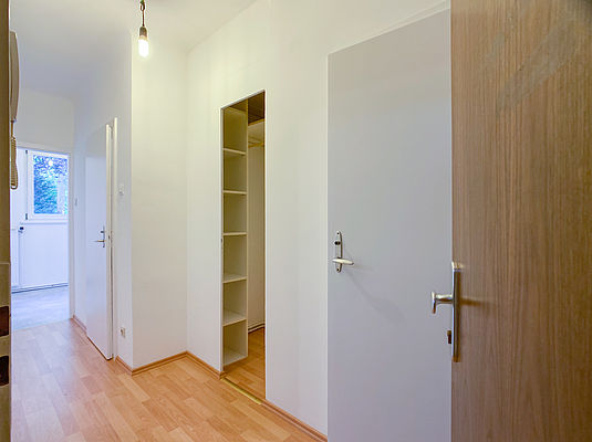 Vorraum/Abstellnische