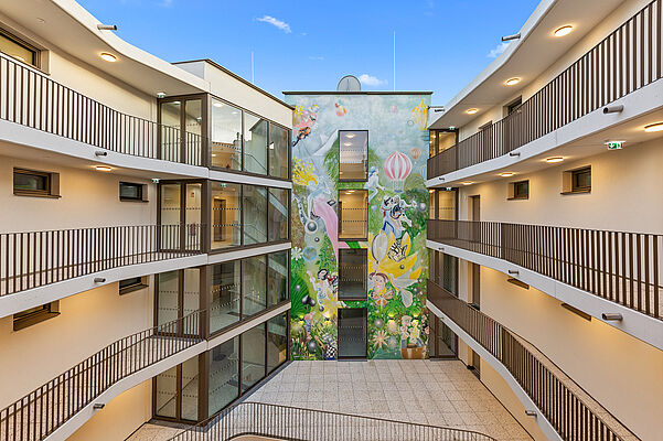 AmHirschfeld_Innenhof_UrbanJungle_c_PropertyFotos