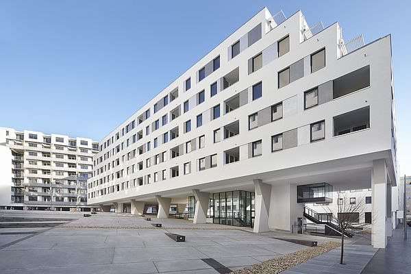 22., Donaufelderstraße 145-150